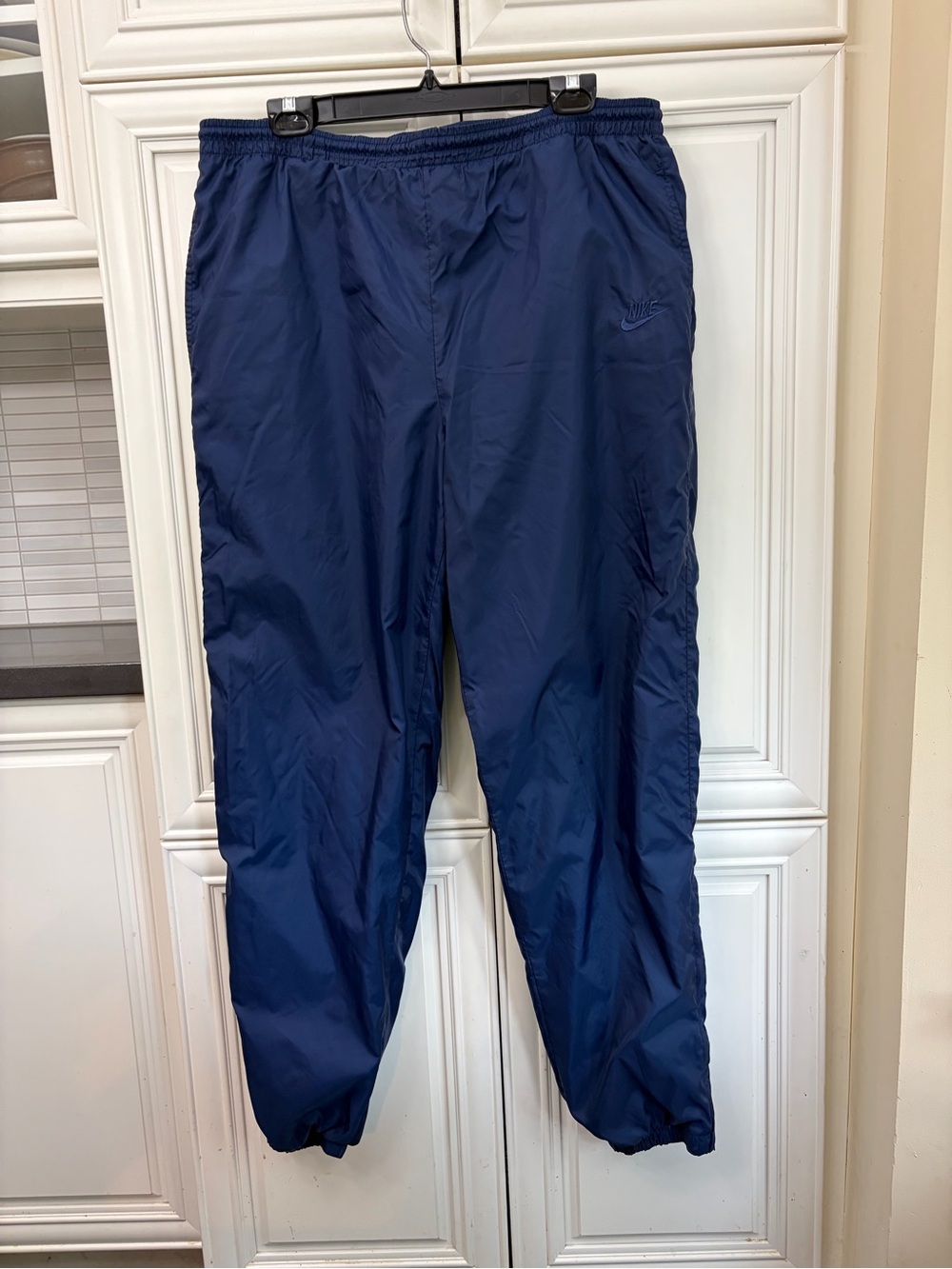 Nike men’s vintage navy lined track pants